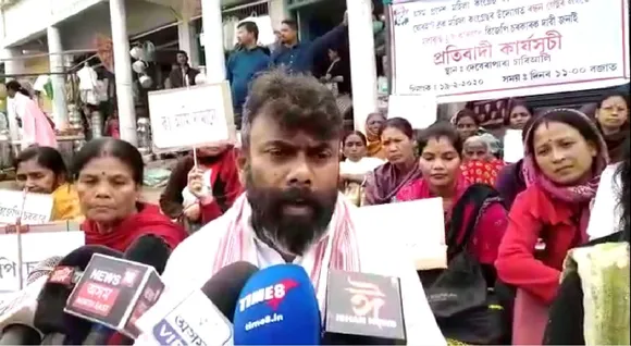 Mariani: Rupjyoti Kurmi Stages Protest Against LPG Price Hike