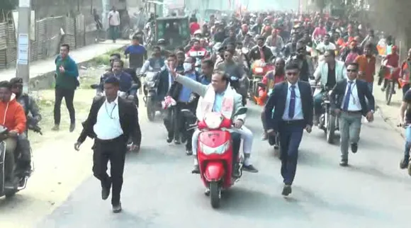 Jorhat: Himanta Takes Part In Bike Rally