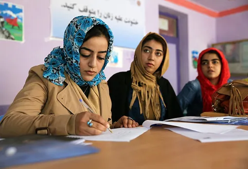 Taliban Orders Female Kabul City Workers To ‘Stay Home’