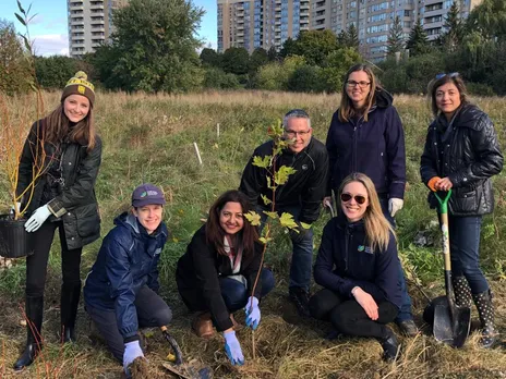 MP Sonia Sidhu Participated In Fall 2018 UPS Employee And Family Tree Planting Event