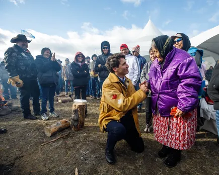 Justin Trudeau Apologizes To B.C.'s Tsilhqot'in Community For Hanging Of Six Chiefs 1864