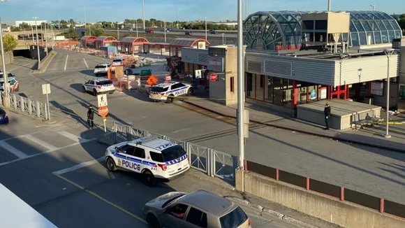 Man killed in triple stabbing near St. Laurent Shopping Centre, Ottawa