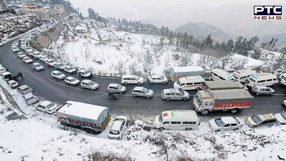 Himachal: प्रदेश में हुई 3 इंच तक बर्फबारी,लोगों में जगी व्‍हाइट क्रिसमस की आस,पर्यटक पहुंच रहे शिमला