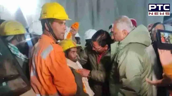 Uttarkashi Tunnel Rescue: ਉੱਤਰਕਾਸ਼ੀ ਤੋਂ ਆਈ ਖੁਸ਼ਖਬਰੀ, ਸੁਰੰਗ 'ਚੋਂ ਨਿਕਲੇ ਸਾਰੇ ਮਜ਼ਦੂਰ, ਬਚਾਅ ਸਥਾਨ 'ਤੇ ਖੁਸ਼ੀ ਦਾ ਮਾਹੌਲ