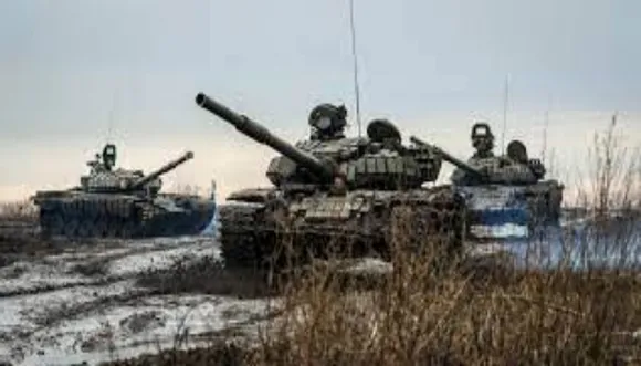 Ukraine Russia War: कीव को दोनों तरफ से घेर रही पुतिन की सेना, हमलों से थर्राया यूक्रेन