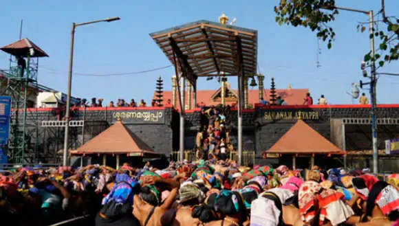 Supreme Court lifts ban on entry of women to Sabarimala Temple