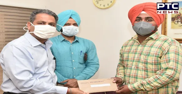 Vijay Inder Singla hands over appointment letters to 34 newly-appointed employees in education dept