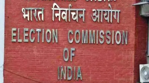 Election Commission issues notice to Sidhu for making personal remarks against PM Modi