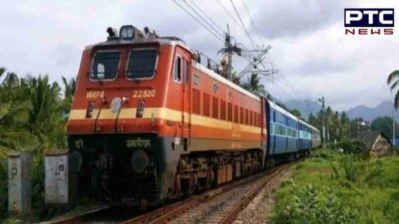 Indian Railways: यात्रीगण ध्यान दें! रेलवे ने आज कई ट्रेनों को किया रद्द, चेक करें लिस्ट