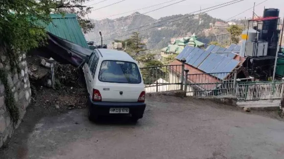 बेकाबू कार ने हाईकोर्ट के कर्मचारी को कुचला, हुई मौत