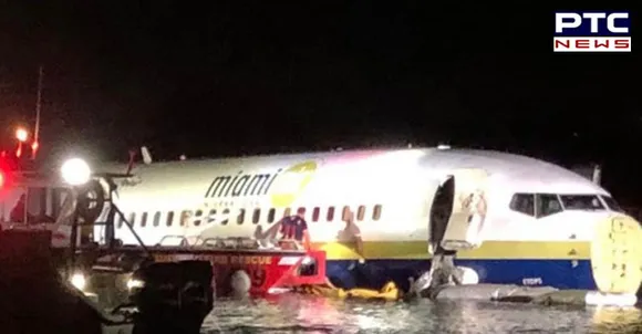 Boeing 737 with 143 on board falls into Florida river, 21 hurt