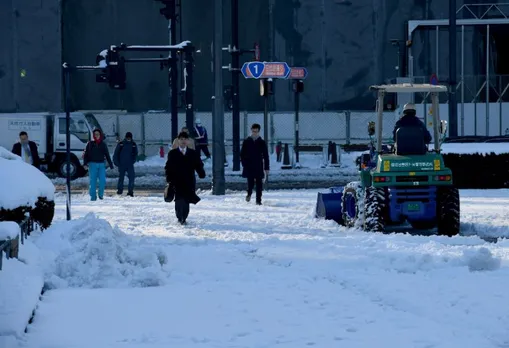 Freezing Tokyo sees most ambulance calls for 80 years