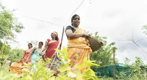 उद्यमिता के सफ़र पर आदिवासी महिलाएं