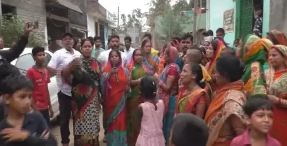 SHG women take action against illegal liquor shops 