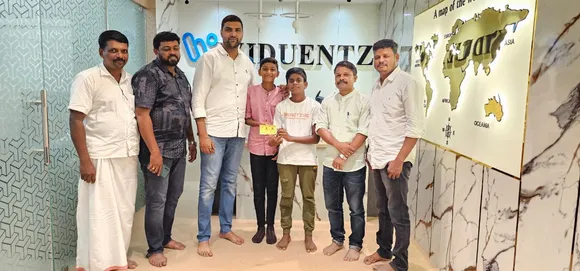 ഐഎസ്എൽ ടിക്കറ്റുകൾ ഉണ്ടായിട്ടും സ്റ്റേഡിയത്തിൽ നിന്നും പുറത്താക്കിയ കുട്ടികൾക്ക് ടിക്കറ്റുകൾ നൽകി കേരള ബ്ലാസ്റ്റേഴ്സ് ഒഫീഷ്യൽ ട്രാവൽ പാർട്ട്ണർ ക്ലബ് ഡബ്ല്യു
