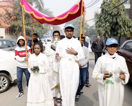 ഹരിനഗർ വി. ചാവറ കുര്യാക്കോസ്‌ ഏലിയാസ് ദേവാലയത്തിലെ തിരുനാള്‍ പ്രദക്ഷിണം ഭക്തിനിർഭരമായി‍