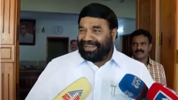 ദല്ലാളന്മാര്‍ എല്ലാ കാലവും ദല്ലാള്‍ പണി ചെയ്യും, അത് സ്ഥാപിത താല്പര്യത്തോടെയാണ്, അതിനു പുറകെ പോകാതിരിക്കുകയാണ് പൊതുപ്രവര്‍ത്തകര്‍ ചെയ്യേണ്ടത്; മധ്യതിരുവിതാംകൂറില്‍ ഇടതുമുന്നണി ഉജ്ജ്വല വിജയം നേടുമെന്ന് വി എന്‍ വാസവന്‍