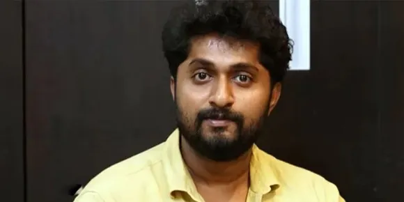 "അങ്ങനെ  ഞാൻ വീട്ടിൽ നിന്നും ഇറങ്ങി,  ശേഷം ബാറിൽ‌ കയറി മദ്യപിച്ച് അമ്മയെ ഫോൺ വിളിച്ചു, അമ്മ കരച്ചിലായിരുന്നു, ഞാൻ ഇനി വീട്ടിലേക്ക് ഇല്ലെന്ന് അമ്മയോട് പറഞ്ഞു, കയ്യിൽ ഒന്നിനും പൈസയുണ്ടായിരുന്നില്ല" ജീവിതം പറഞ്ഞ്  ധ്യാൻ ശ്രീനിവാസൻ