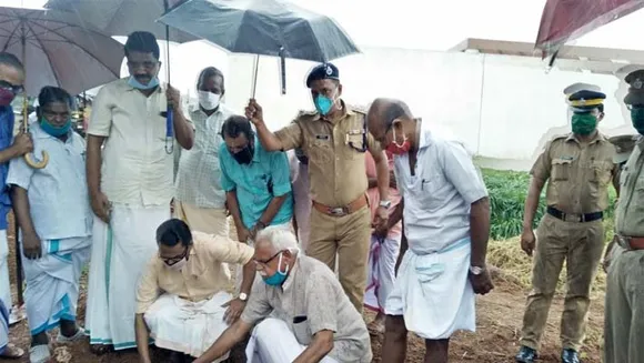 സുഭിക്ഷ കേരളം പദ്ധതി ;ജില്ലാ ജയിലിൽ വിവിധ ഫലവൃക്ഷ തൈകളും റെഡ് ലേഡി ഇനത്തിൽ പെട്ട 200 പപ്പായ തൈകളും നട്ടു