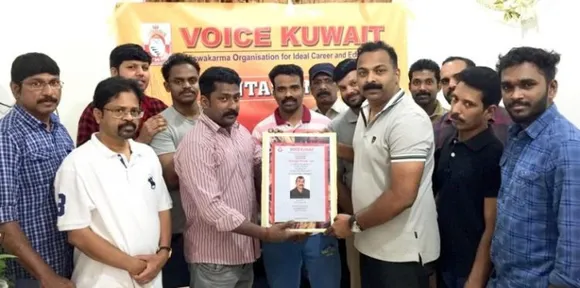 വോയ്‌സ് കുവൈറ്റ് ഫിൻതാസ് യൂനിറ്റ് സൗഹൃദസംഗമം ഫ്ലയർ പ്രകാശനം