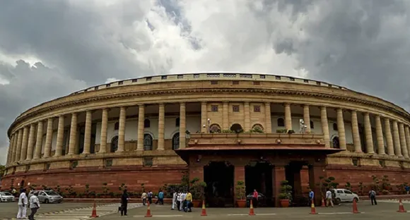 ശാ​സ്ത്ര​ജ്ഞ​രും പു​രാ​വ​സ്തു ഗ​വേ​ഷ​ക​രും അ​ട​ക്ക​മു​ള്ള​വ​ർ കു​ഴി​ക്കു​ന്ന​ത് ആ​ധു​നി​ക ജ​ന​ത​യു​ടെ പ​ഠ​ന​ത്തി​നും പു​രോ​ഗ​തി​ക്കും വേ​ണ്ടി​യാ​ണ്. ആ​കാ​ശ​ഗം​ഗ മു​ത​ൽ ഗം​ഗാ ന​ദി വ​രെ എ​ന്തെ​ല്ലാം പ​ഠ​ന​വി​ഷ​യ​ങ്ങ​ളാ​ണ്. ഇ​ത്ത​രം ഗ​വേ​ഷ​ണ​ങ്ങ​ളും കു​ഴി​ക്ക​ലു​ക​ളു​മെ​ല്ലാം ന​ല്ല​തു ത​ന്നെ; പ​ക്ഷേ മ​ത​വി​ദ്വേ​ഷം പ​ട​ർ​ത്താ​നും ജ​ന​ങ്ങ​ളെ ഭി​ന്നി​പ്പി​ച്ചു ഭ​രി​ക്കാ​നു​മു​ള്ള പു​തി​യ​കാ​ല കു​ഴി​ക്ക​ലു​ക​ളും വി​വാ​ദ​ങ്ങ​ളു​മാ​ണ് ഇ​ന്ത്യ​യി​ൽ ഇ​പ്പോ​ഴു​ള്ള​ത്; ജോര്‍ജ്ജ് കള്ളിവയലില്‍ എഴുതുന്നു