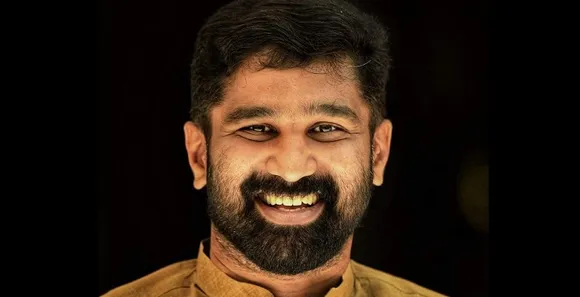 'അമേരിക്കയിൽ ശ്വാസം കിട്ടാത്തവരുടെ ആർത്തനാദം, വാഷിംഗ്ടൺ പോസ്റ്റിൽ തൂങ്ങിയാടുന്ന മഗ്സാസെ പട്ടം': കെ.കെ. ശൈലജയെ ട്രോളി വി.ടി. ബല്‍റാമിന്റെ ഹൈക്കു കവിത