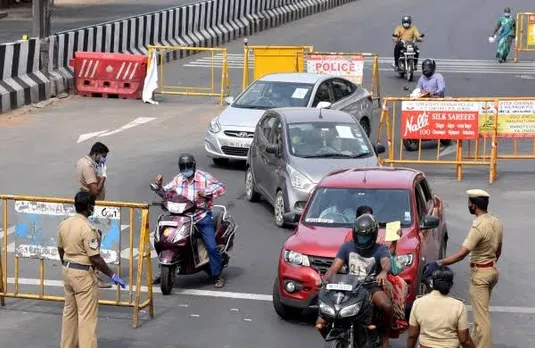 കൊവിഡ് വ്യാപനം, തമിഴ്‌നാട്ടില്‍ ലോക് ഡൗൺ രണ്ട് ആഴ്ചത്തേക്ക് കൂടി നീട്ടി; അടുത്ത മാസം മുതൽ ഭാഗീകമായി സ്കൂളുകൾ തുറക്കാൻ തീരുമാനം