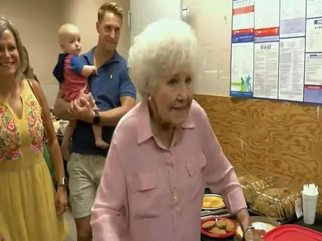 Didn't Miss A Day At Work: US Woman, 90, Retires After 74 Years