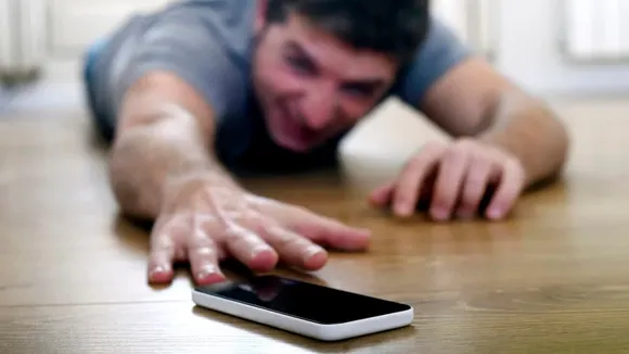 Nomophobia At Its Peak: Decoding The 'No Mobile Phone' Phobia