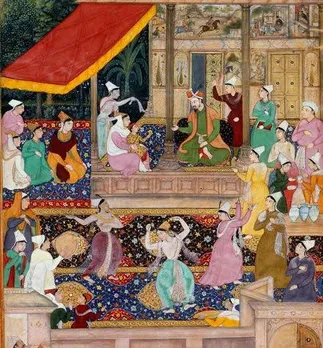 The child Akbar recognises his mother’, Kabul, 1545. It depicts the reunion of Humayun with his family, during which Akbar recognises his mother after an absence of two years. It was painted in 1602/1603, as part of the Akbarnama, is now in the British LIbrary