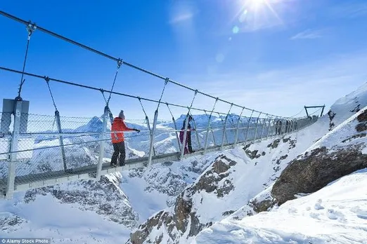 Titlis Cliff Walk