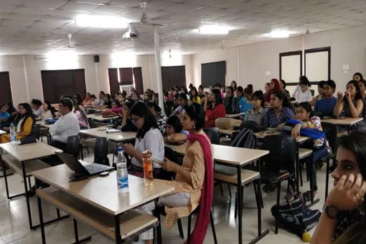 SheThePeople conducts the Digital Trust Dialogues in Kamla Nehru College with Google India