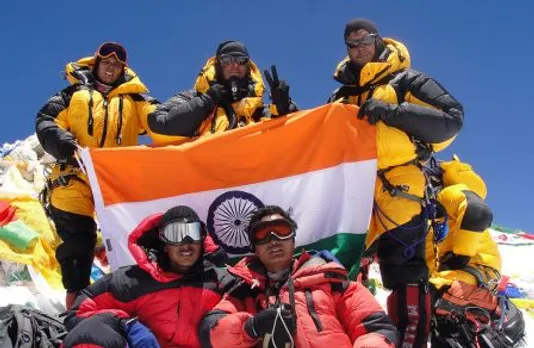 all-woman crew - MT Everest Expedition 2011