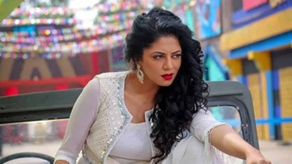 Kavita Kaushik's Reply To A Troll Has Gone Viral, This Is Why