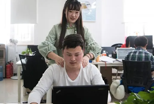Chinese Start-ups are Hiring Attractive Women to Ease Coders' Stress