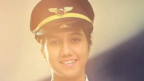 Ayesha Aziz - The youngest pilot in India and the first female from Kashmir