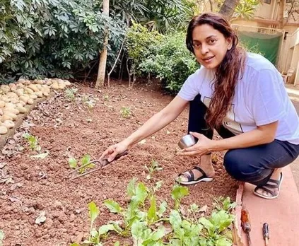Juhi Chawla Invites Landless Farmers To Work At Her Wada Farmhouse