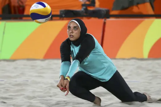 Egypt’s women’s volleyball team competes in hijabs; loses match, wins fans