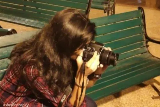This 17-Year-Old is doing Virtual Photoshoots During the Lockdown
