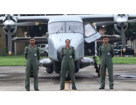 Lieutenant Shivangi Is The First Woman Pilot Of The Indian Navy