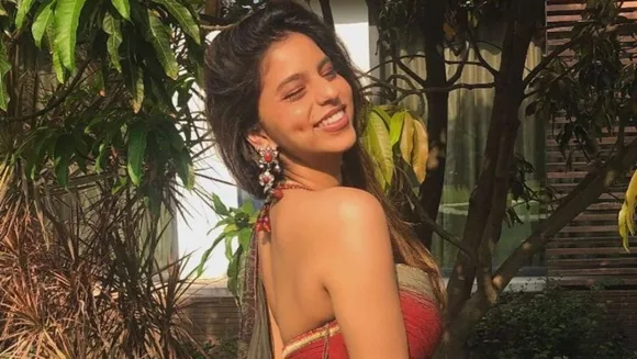 Suhana Khan Urges Fans To 'Stay Safe'
