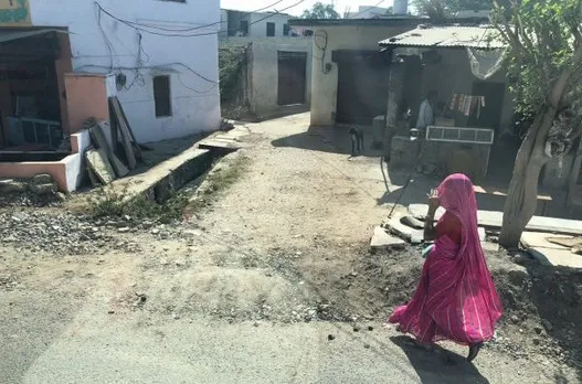 women vote rajasthan village