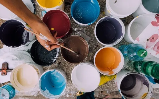 Bored in Lockdown? Fetch your Paintbrushes like these women did