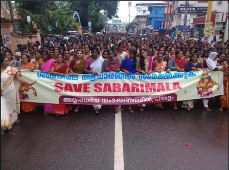 Mob Attacks Women Trying To Enter Sabarimala Temple