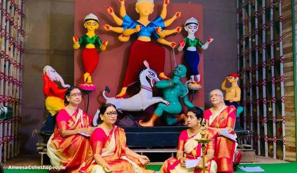 This Durga Puja, Kolkata is set to create history with 4 female priests