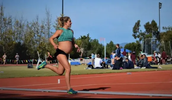 Incredible! Full-Term Pregnant Woman Runs Mile In 5 Minutes