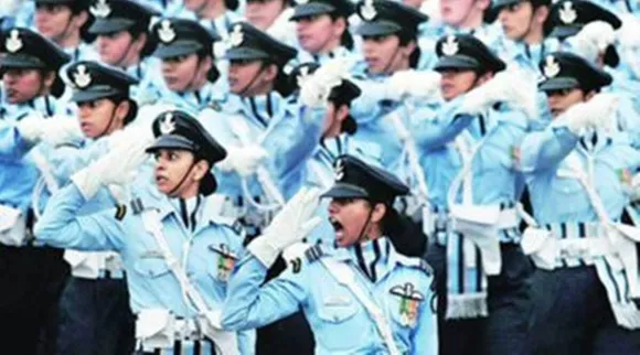 Army To Induct Women Pilots: And Other Historic Moments For Women Officers In Armed Forces