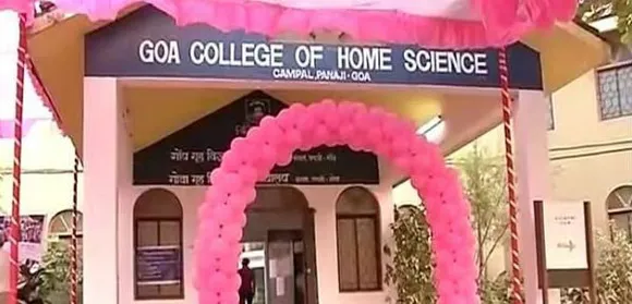 Goa Goes Pink, Woos First-Time Women Voters With Teddy Bears