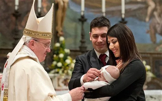 Pope Encourages Women To Breastfeed Children In Church