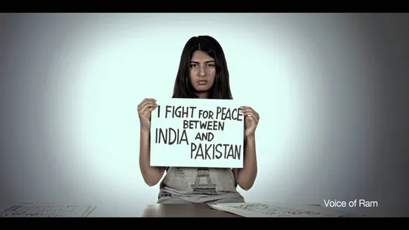 Gurmehar Kaur Withdraws Peace Campaign, LSR backs their student